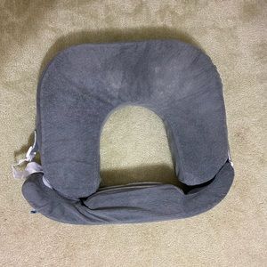 MyBreastFriend Twin Nursing Pillow w/ extra cover